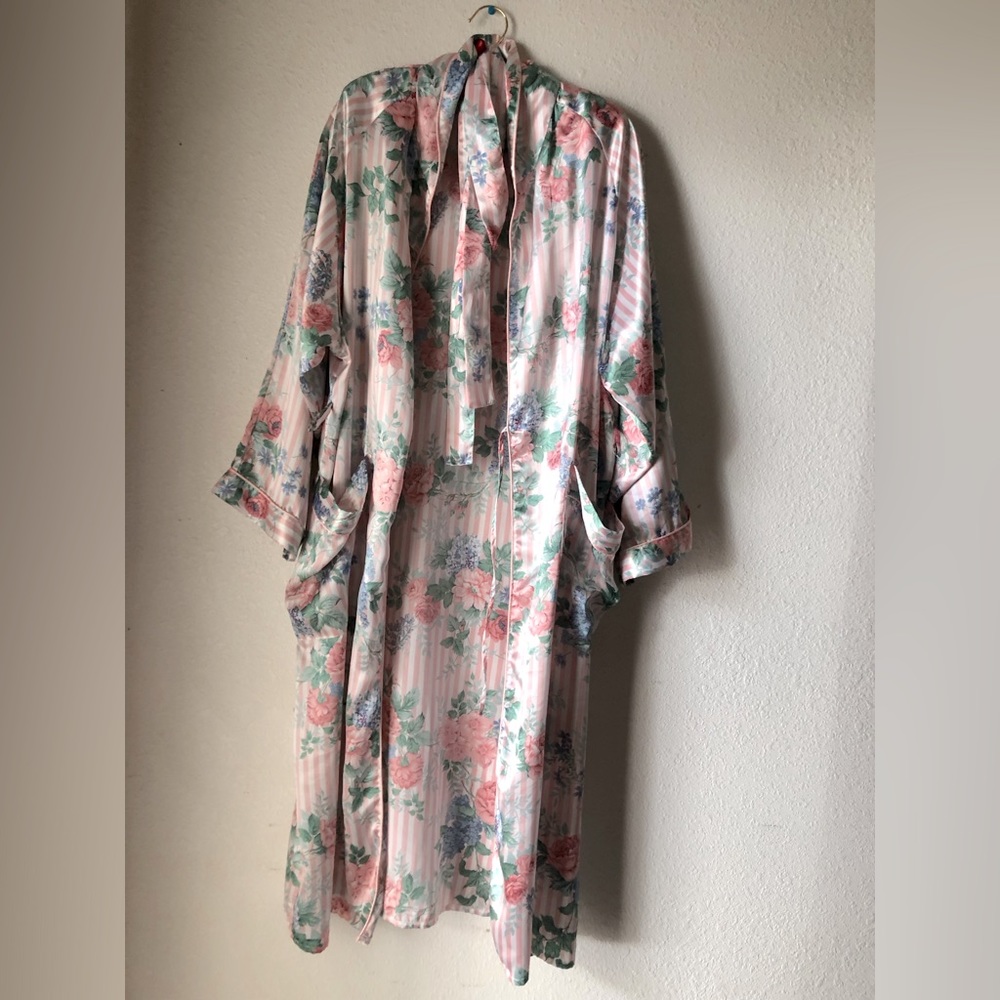 Satin Floral Robe - Picture 2 of 4